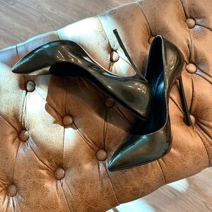 CASADEI Blade Leather Pumps, Size 9.5, Dark Gray Metallic, $300 OBO
